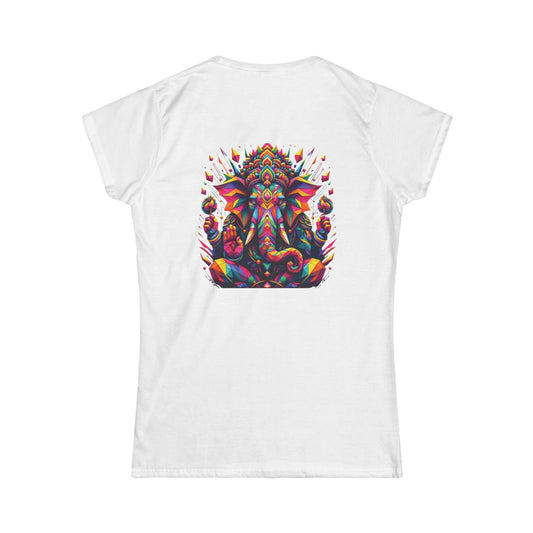 Camiseta Femenina Ganesh Multicolor de PrintAlchemyst - Espíritu y Estilo